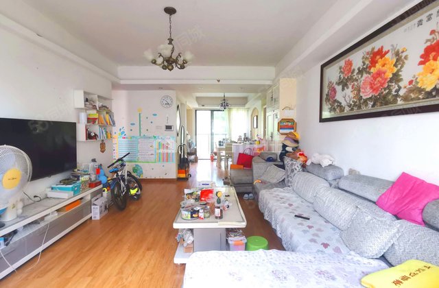 荣和大地一组团花园里3室2厅115㎡145万二手房图片