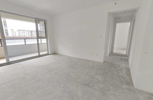 市中心 电梯洋房4室 一手  费 独梯入户改善生活