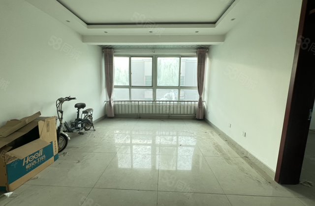 颐馨园二期 边户，着急出手 小区内   的三室