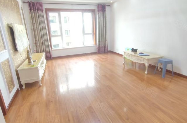 杏湖壹品2室1厅132㎡75万二手房图片