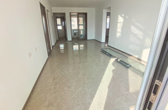 开发区，桃李天悦小高层，三叶草双阳台，带车位，东昌东校！