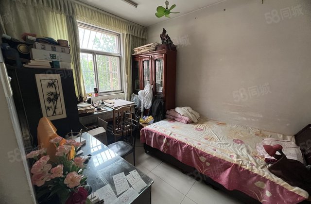 三里铺东边户，阳光实验2楼，房东急售看房有钥匙