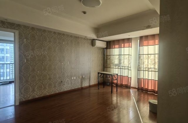 万达广场(商住楼)1室1厅70㎡33万二手房图片