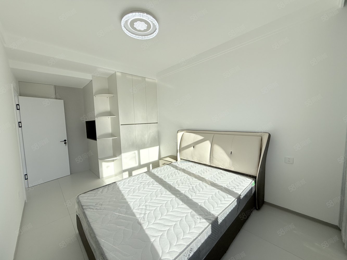 和谐佳园3室2厅2卫147㎡南北98万