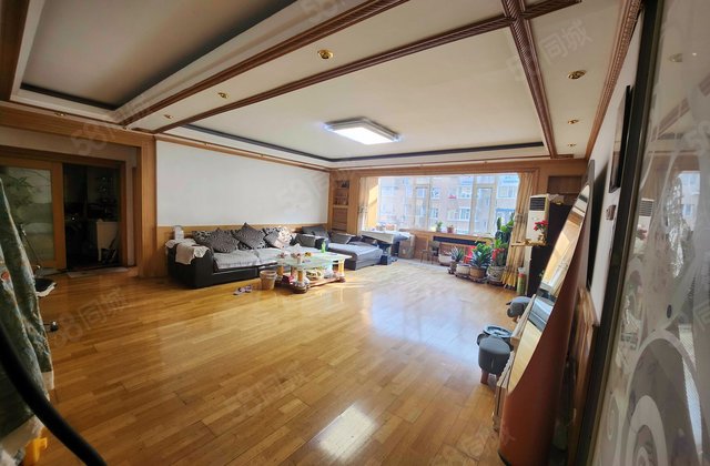 经开二区3室2厅152.06㎡95万二手房图片