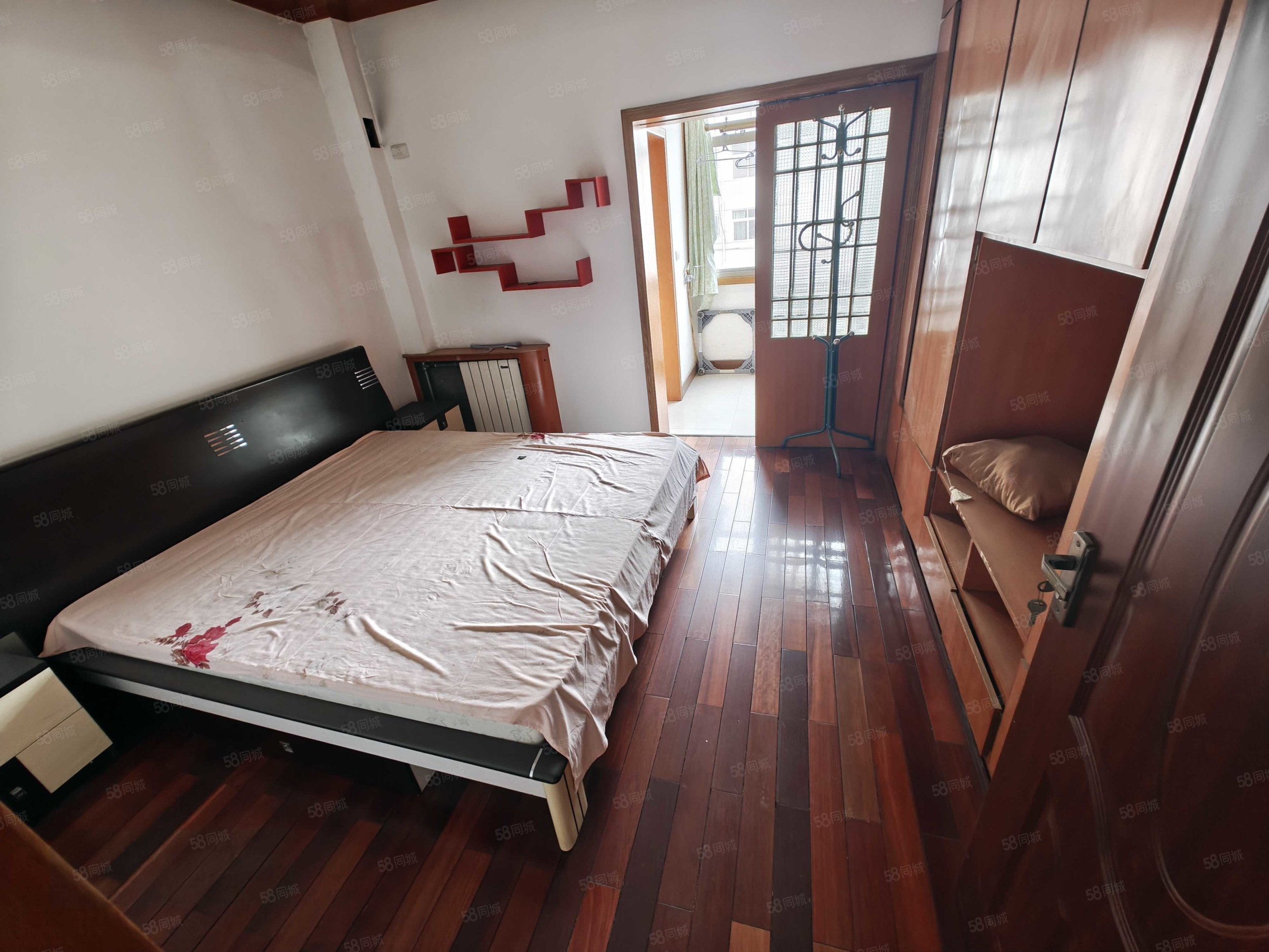 盐业公司家属楼3室2厅2卫127㎡南北49.8万