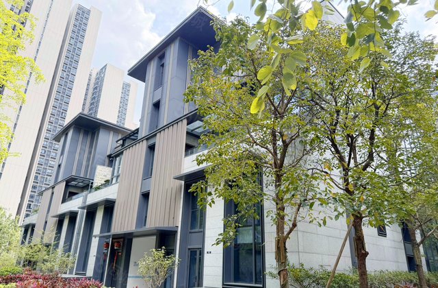 保利罗兰国际4室3厅120.09㎡480万二手房图片