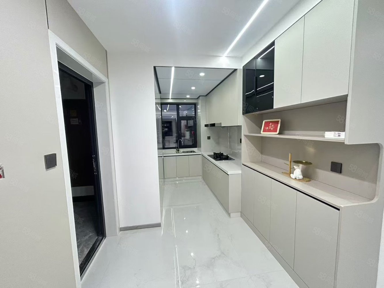 居然世界里2室2厅1卫82.41㎡南北39.8万