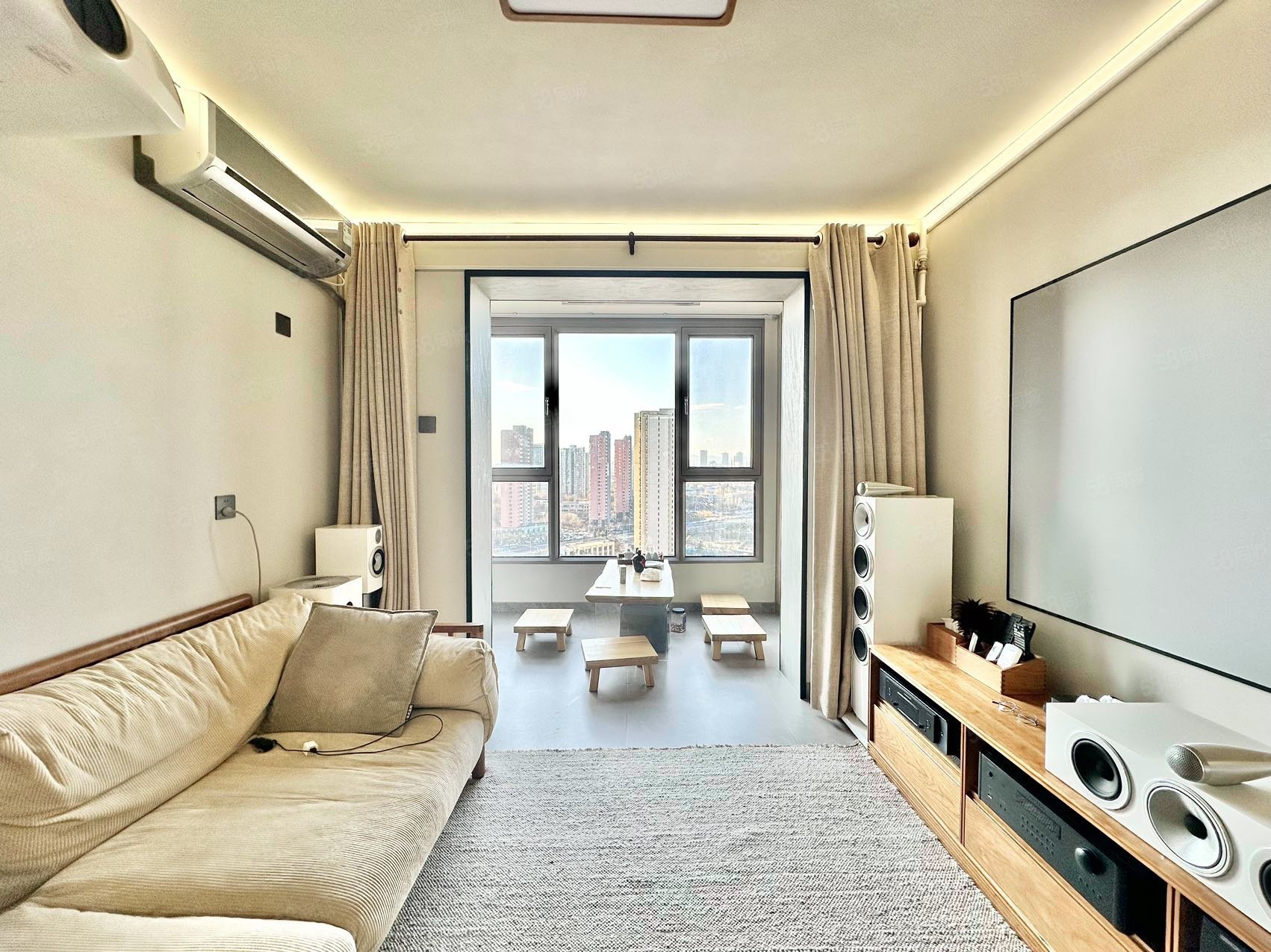 新紀(jì)家園2室2廳1衛(wèi)89.26㎡西南600萬