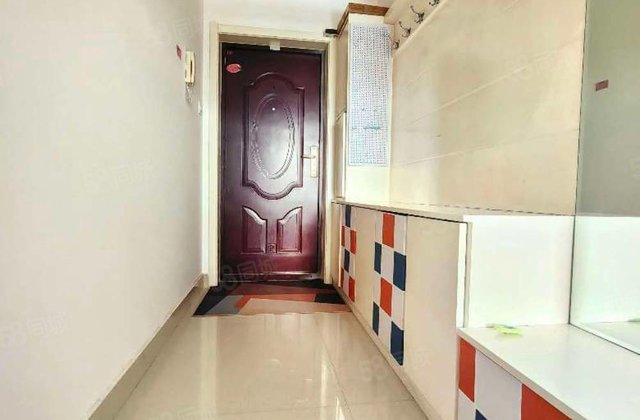 总价六字开头 中间好楼层 看房方便 离  近