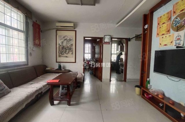文轩本部，多层二楼三室边户，带阳面大车库带储藏室，看房有钥匙
