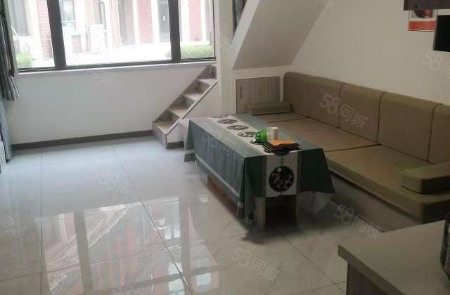 保利罗兰(商住楼)2室1厅30.8㎡18.3万二手房图片