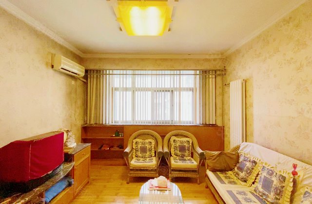 兴华南街58号院3室2厅117㎡75万二手房图片