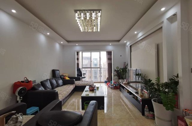 铂金湾小区3室2厅133㎡57.8万二手房图片