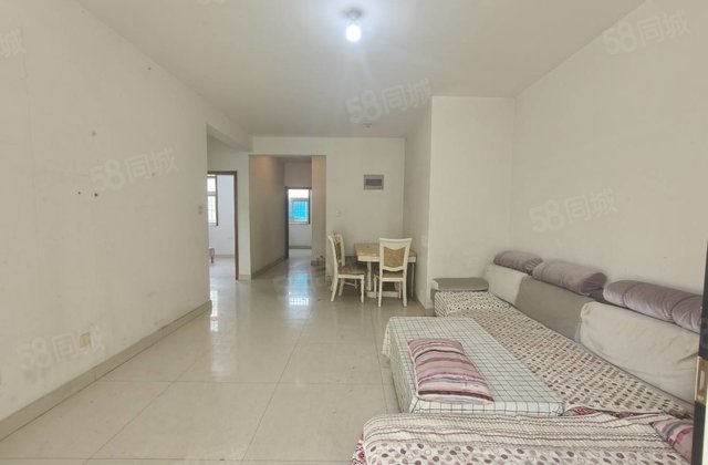 孝心一楼带院 正规三室南北通透万达广场附近五中附近地暖房