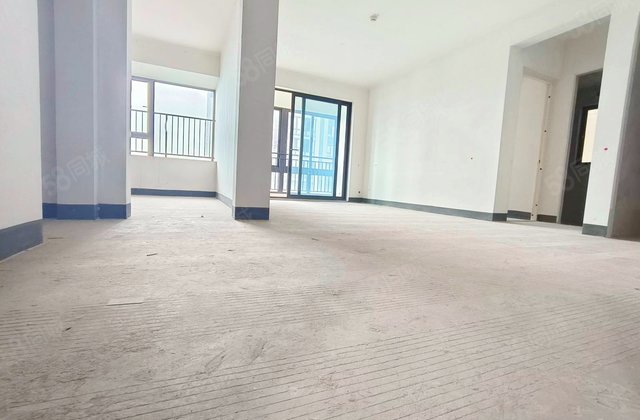 龙湖九里峰景3室2厅95.26㎡105.3万二手房图片