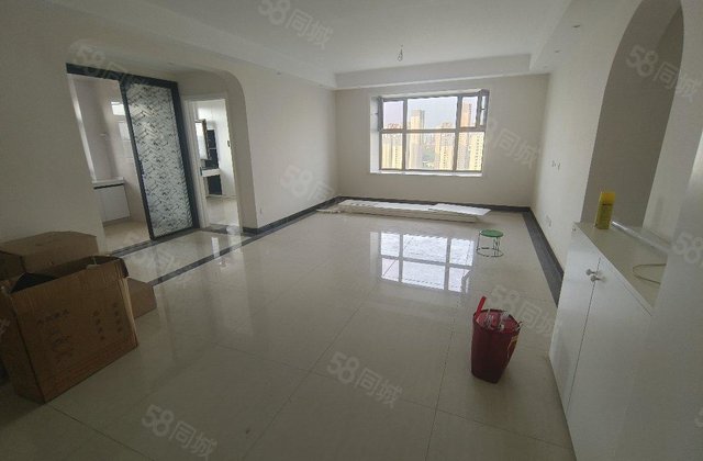 精装未住 东边户 人民公园 慧德 带车位储 免大税中央帝景