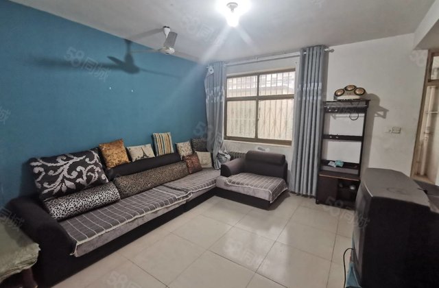 文轩 外国语 聊大 三楼带露台 免大税两居室 66万