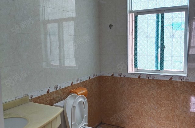 江岸名都3室2厅125.25㎡48万二手房图片