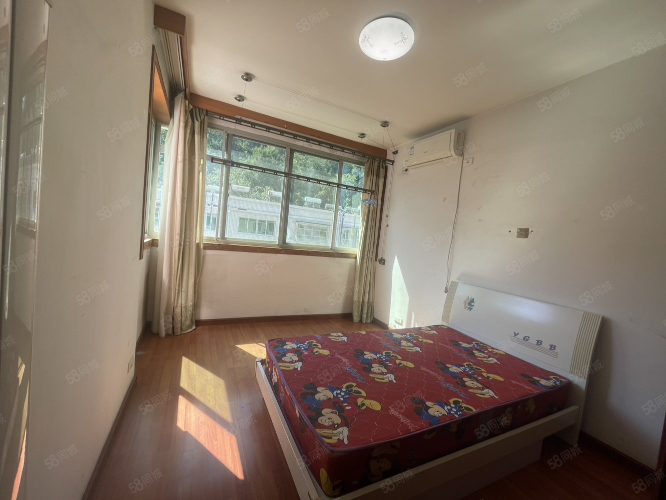 园丁小区3室2厅1卫100㎡南北45万