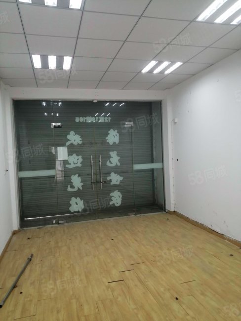 南京国际小商品城3室2厅1卫140.9㎡南75.6万