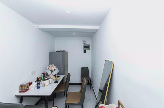 蚂蚁塘小区1室1厅26㎡48万二手房图片