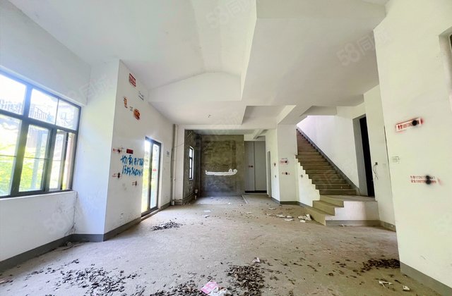 橘郡礼顿山(别墅)4室2厅287.97㎡430万二手房图片