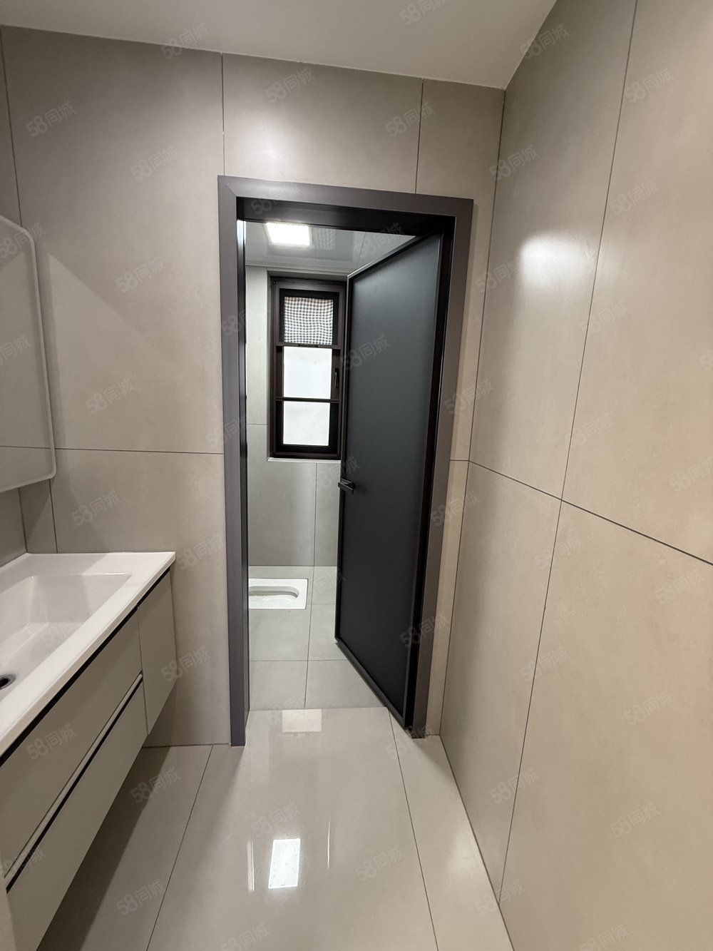 东方玺园6室3厅3卫200㎡南北95.8万