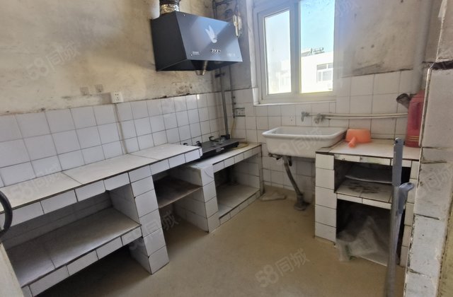 急售市中心翠微苑兴华路  旁东昌总校100 聊建一公司东邻