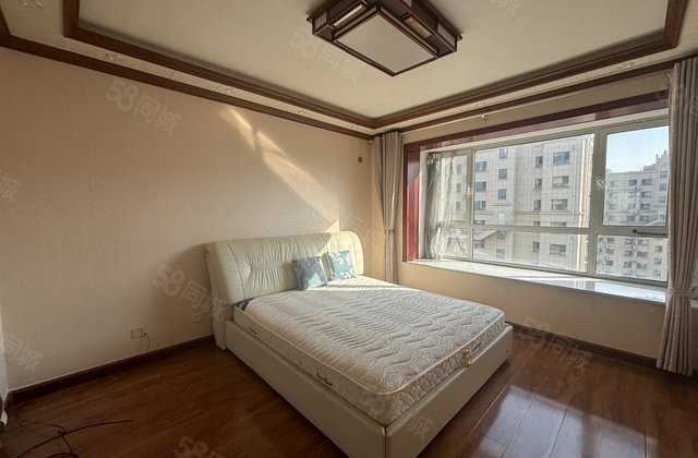 徒骇河旁  滨河御府  观景房精装三室西边户带车位储藏室