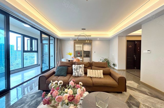 金科博翠府4室2厅179.53㎡567万二手房图片