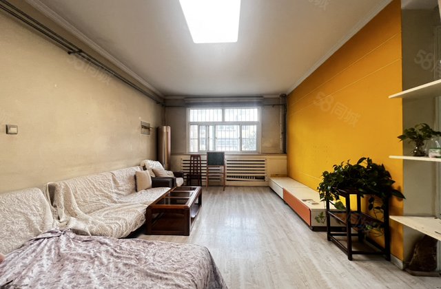 东关瑞府，东关国际，电业局五院洋房二楼东边户，老文轩