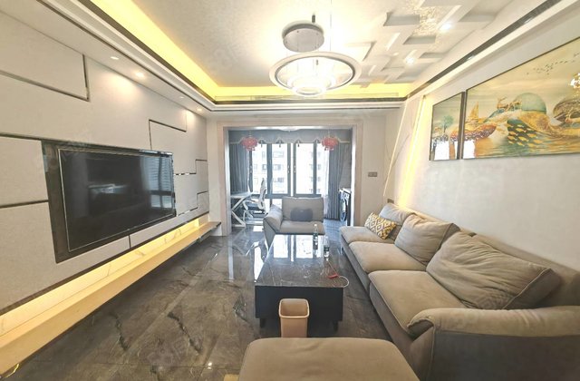 正荣府4室2厅124.4㎡182万二手房图片