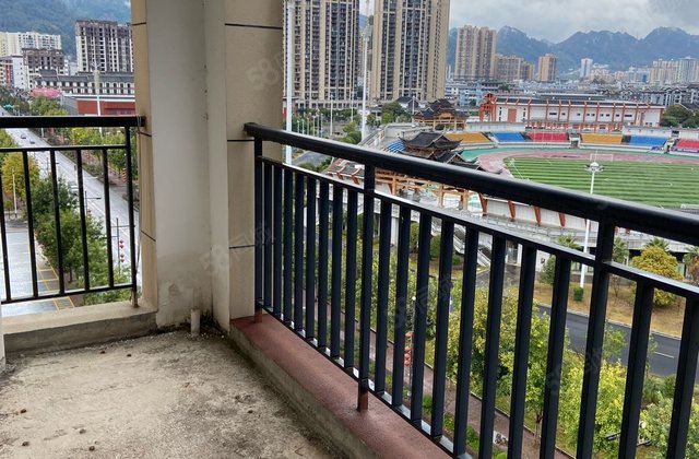 荔府天宸3室2厅132.89㎡50万二手房图片