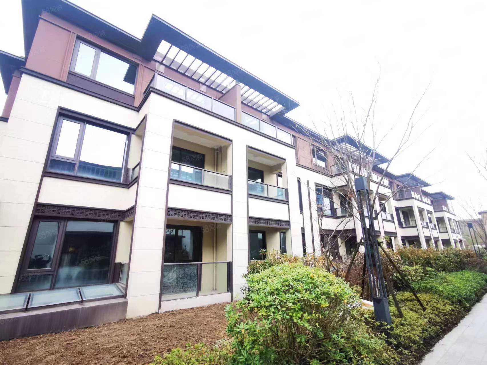 清源上林湖(别墅)4室2厅4卫157.14㎡南北570万