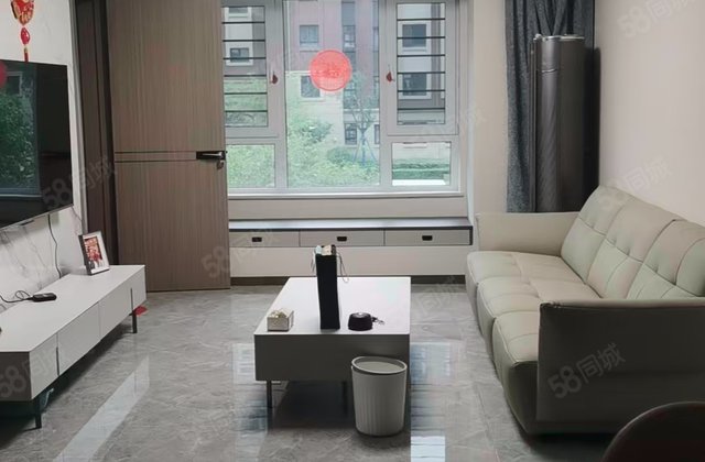 招商学府18723室1厅96.17㎡95万二手房图片