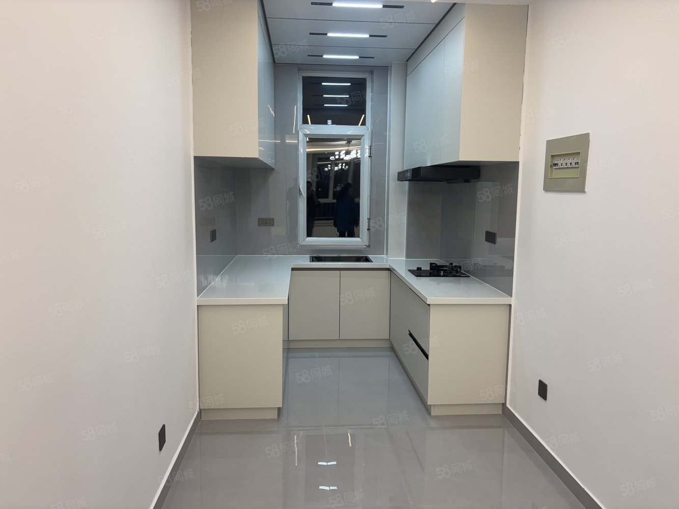 东方新天地2室2厅1卫63㎡南北26.5万