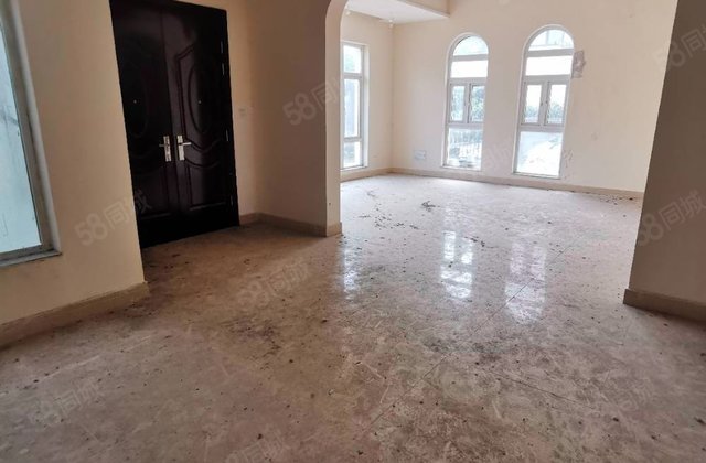 碧桂园滨湖城碧湖翠柳苑4室2厅198㎡181万二手房图片