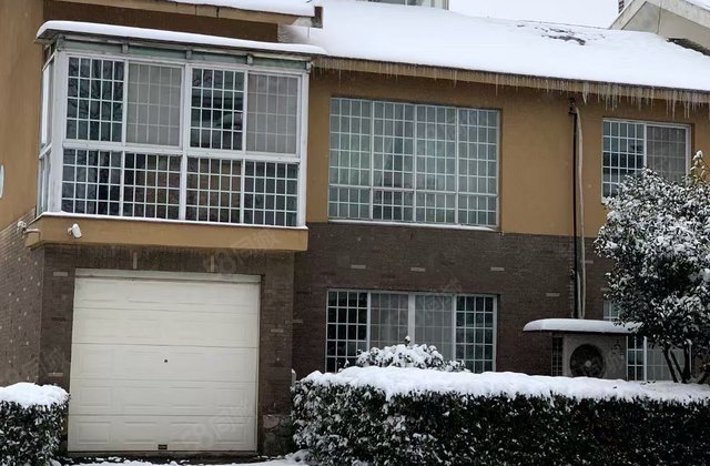 首府5室3厅283㎡260万二手房图片