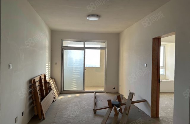 弘宇雍景湾3室2厅100.02㎡70万二手房图片