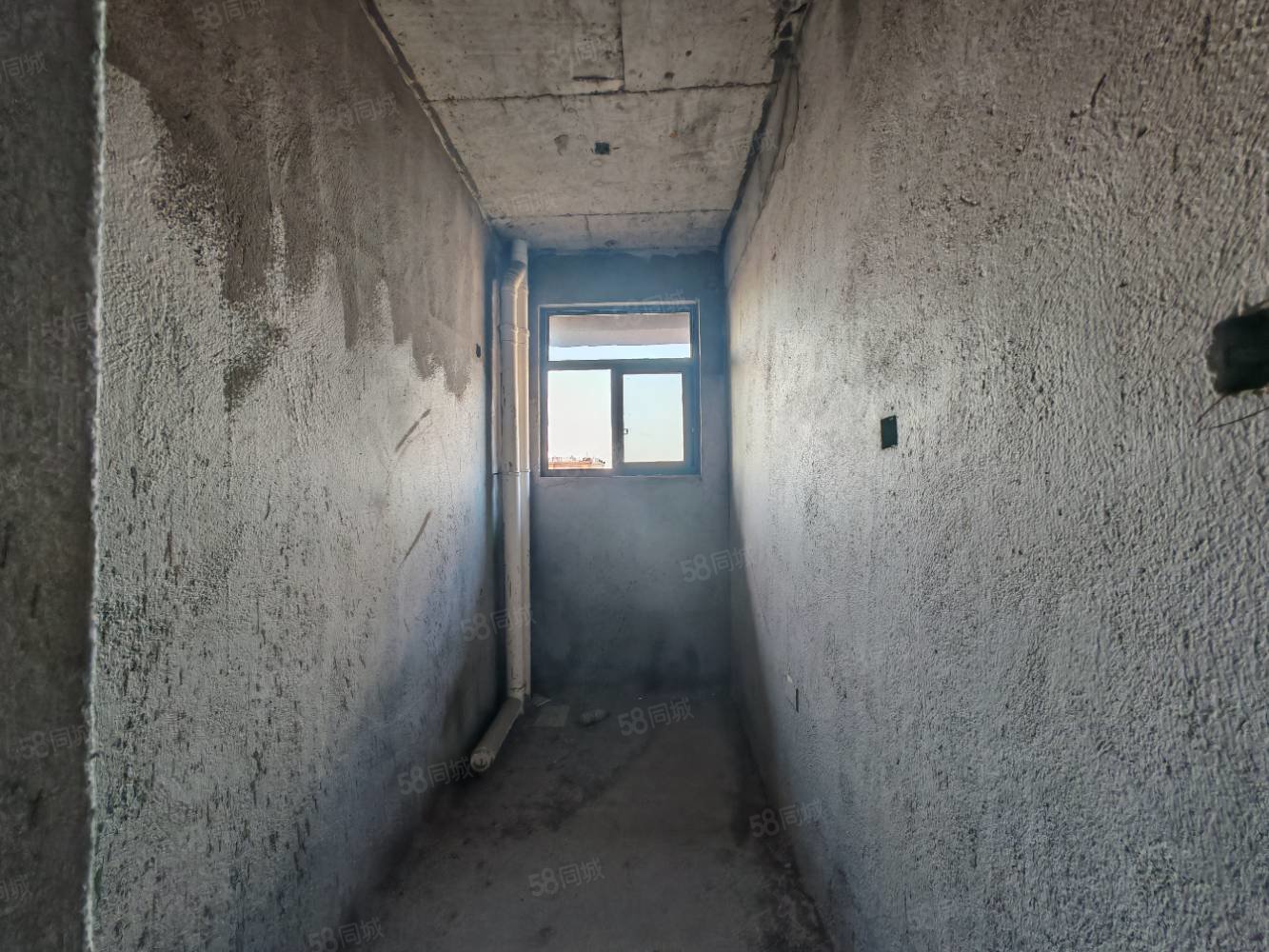 华泰花苑6室2厅2卫192㎡南北98万