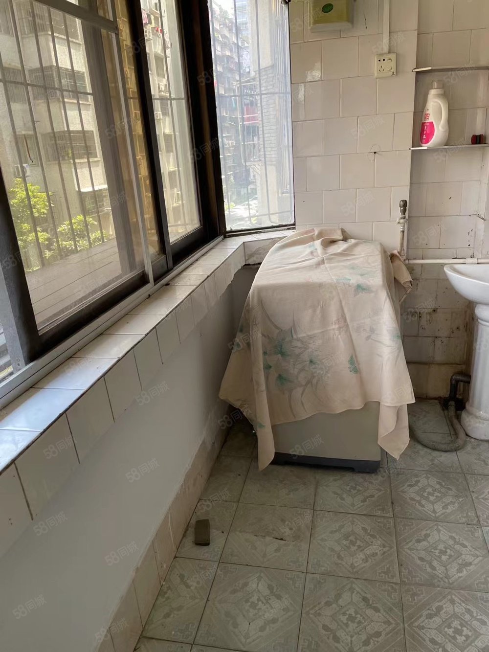 东河新村2室2厅1卫75㎡南北20万