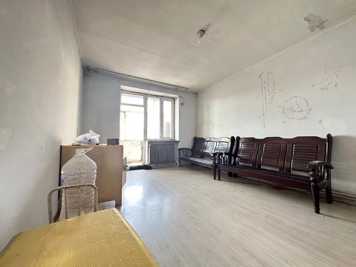 林业小区3室1厅1卫68㎡东西15万