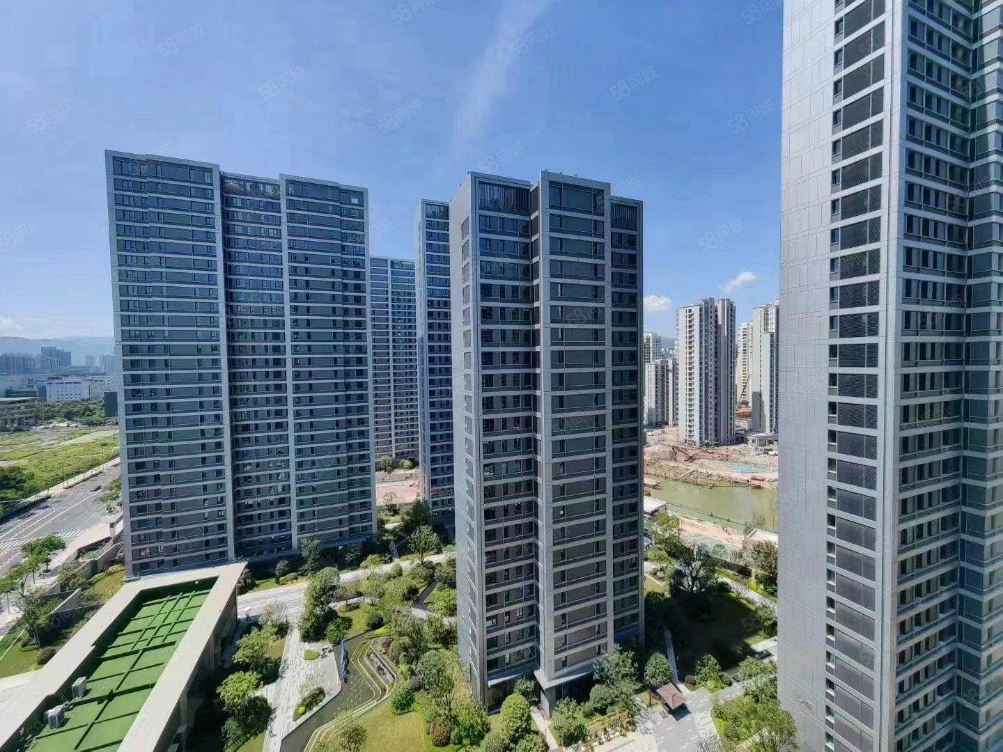 66万电话咨询满二年核心卖点49000温州鹿城金茂府175平4室3卫2阳台