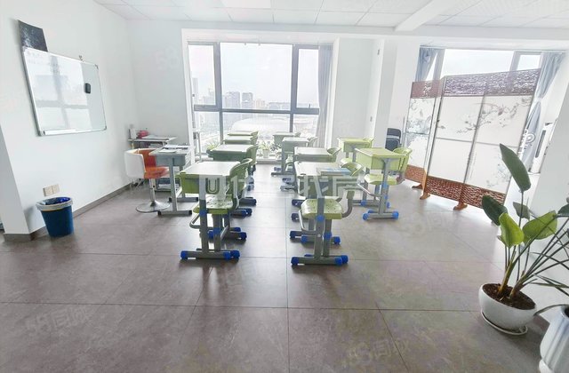 华润国际社区(A区)5室3厅138㎡168万二手房图片