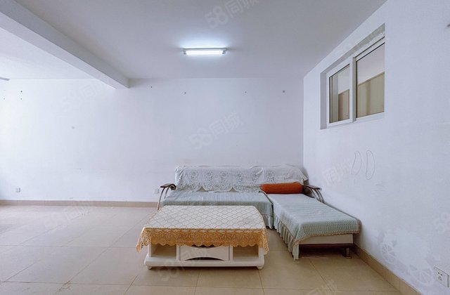 实验   望湖花园 中间楼层 免大税送储藏室