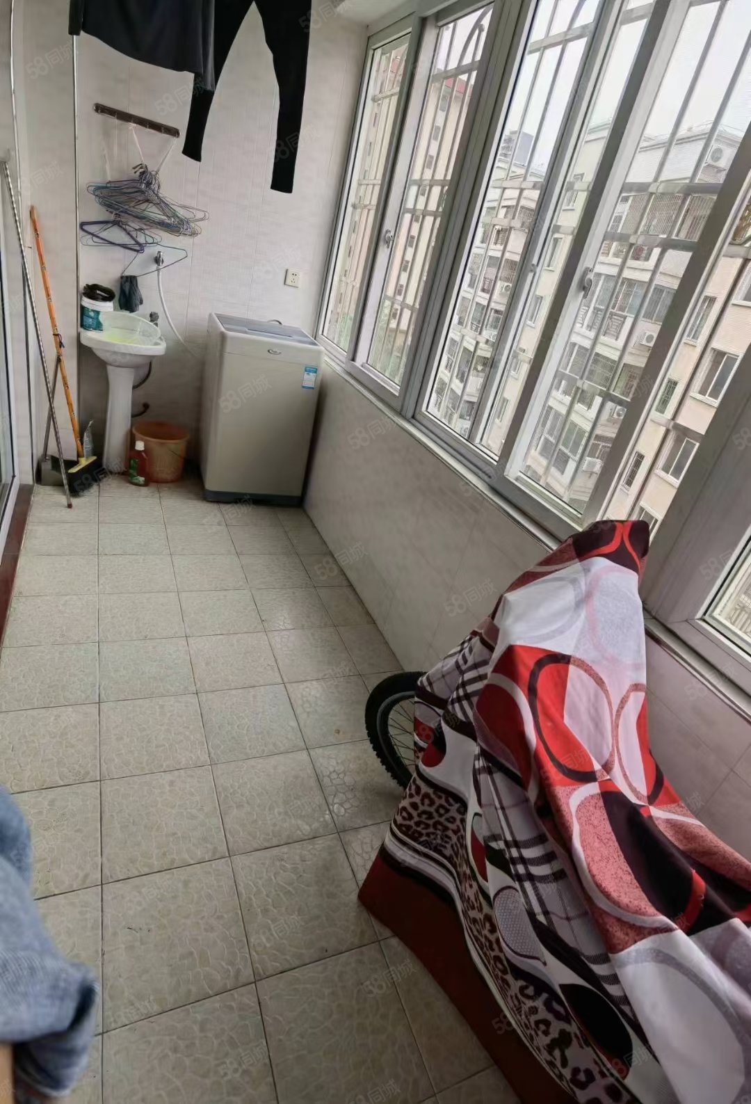 茗苑花园2室2厅1卫98㎡南北55万