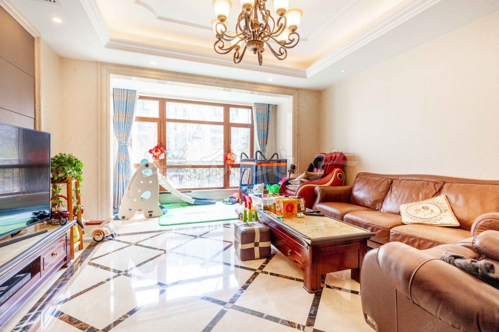 興創(chuàng)屹墅2室2廳2衛(wèi)147.73㎡南北1100萬(wàn)