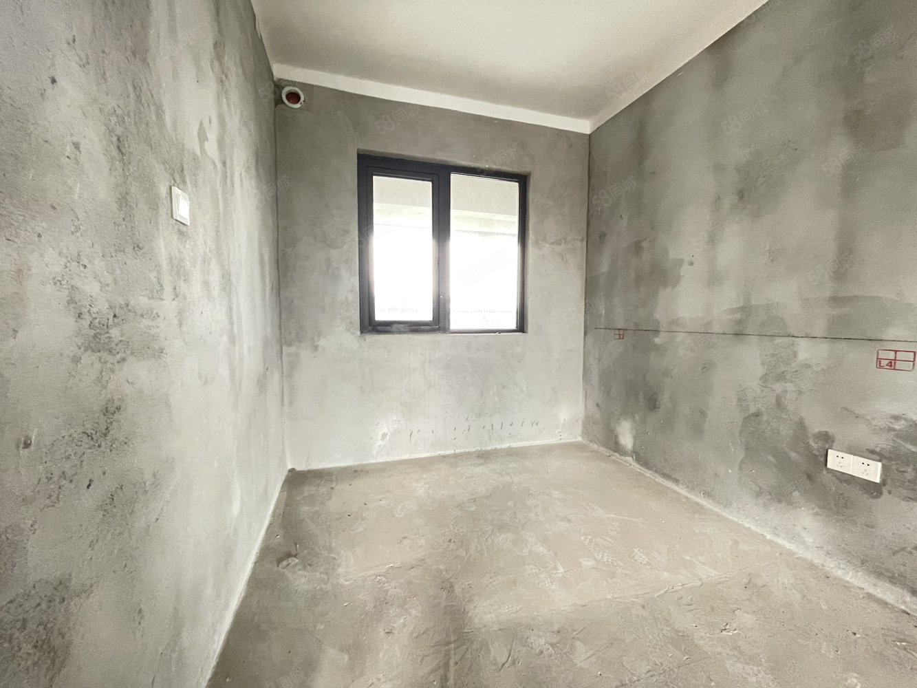 世茂建杭国风澜园3室2厅2卫102㎡南北188万