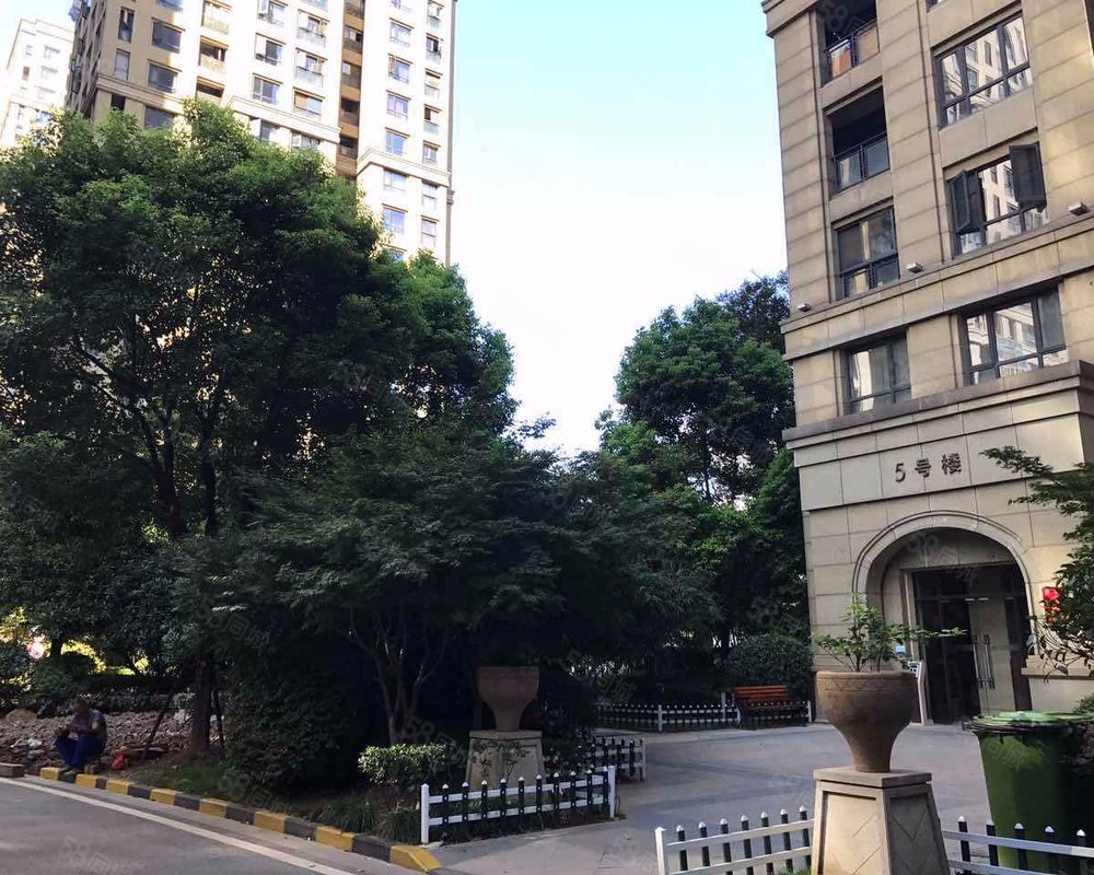 绿地西斯莱公馆小区详情,房价走势,房源,业主论坛】- 武汉58同城